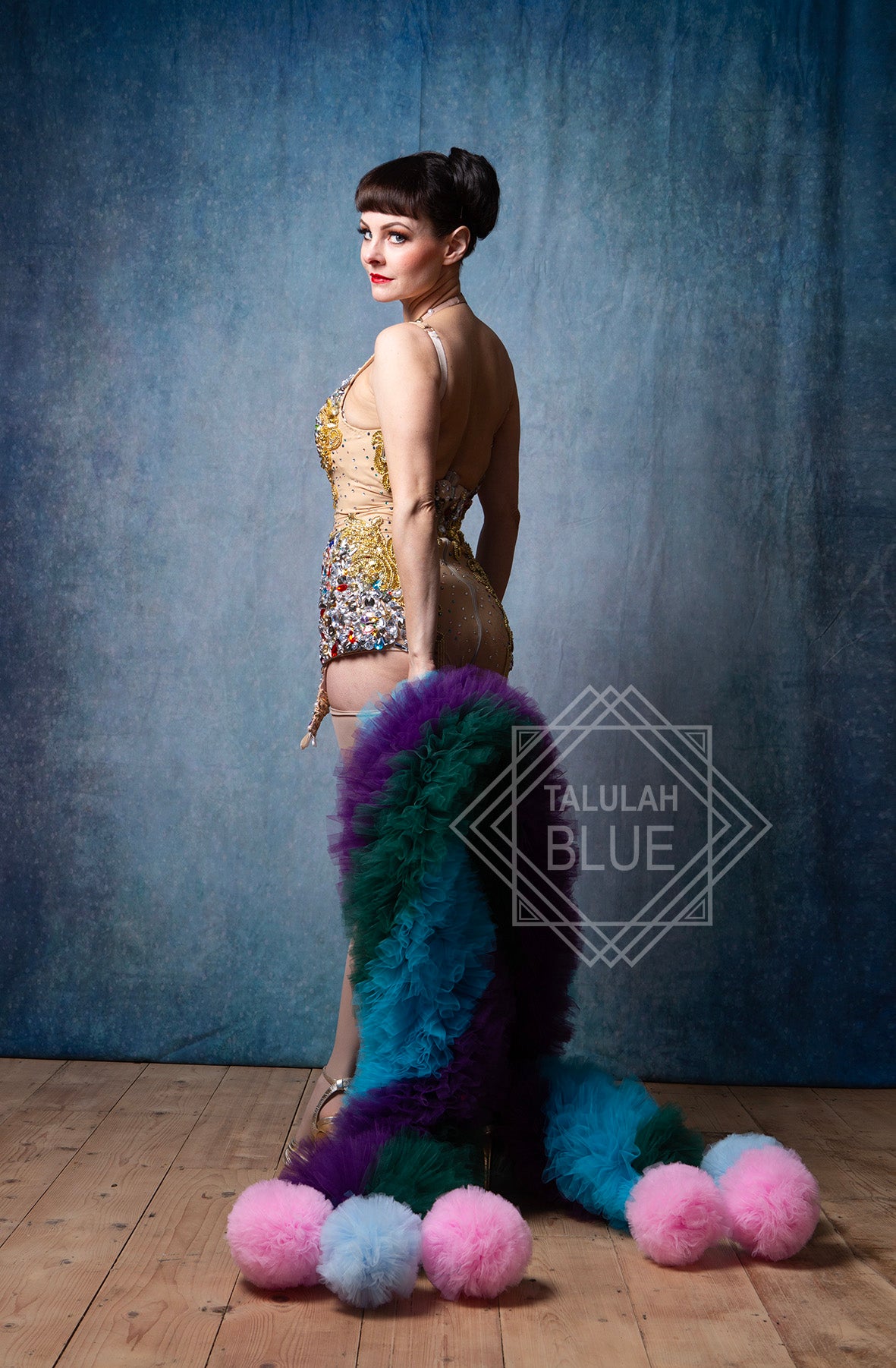 burlesque boa drag queen costume tulle boa with pom poms costume shop ombre pink