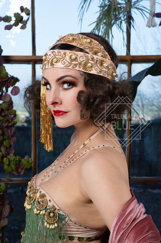 DIY 1920s flapper headband with gold embroidery, pearl beads, and luxurious glass tassels – perfect Great Gatsby accessory for vintage parties or roaring twenties outfits