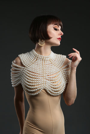 pearl necklace burlesque costume 1920's outfit, great gatsby vintage fashion, art deco costume