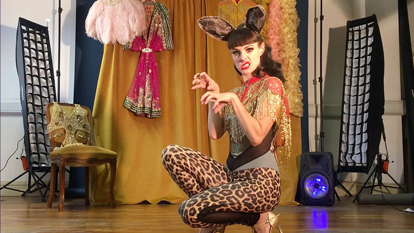Learn Bump n grind burlesque routine, Burlesque dance class online lessons with Talulah Blue, online dance school videos 